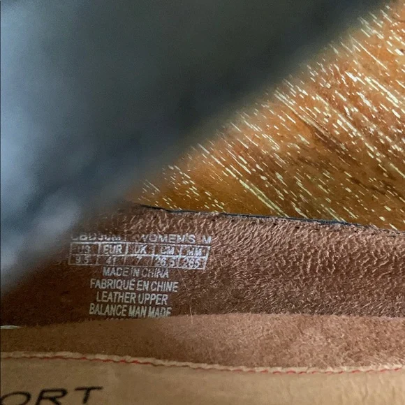 NWOT Cobb Hill Angelina Metallic T-strap Maryjanes 9.5 - Picture 8 of 11